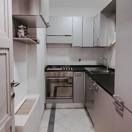 Trevi 86 Apartman Róma